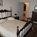 ゲストハウス D. Carlos Residencial カルダス・ダ・ライーニャ