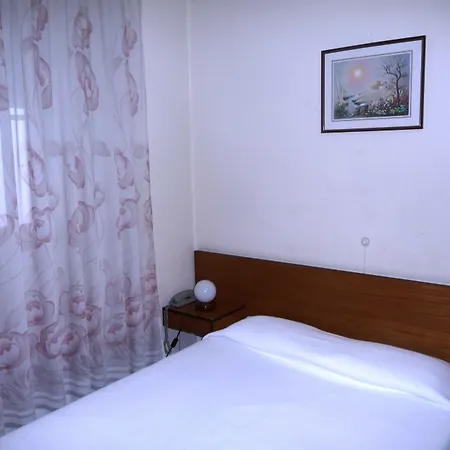 D. Carlos Residencial Pensionat