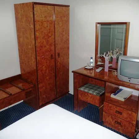 Pensión D. Carlos Residencial 3*
