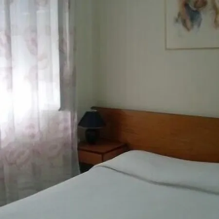 D. Carlos Residencial Pensionat Caldas Da Rainha