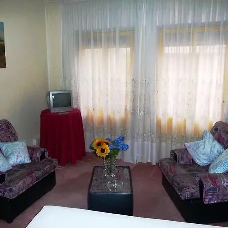 D. Carlos Residencial Maison d'hôtes Caldas Da Rainha